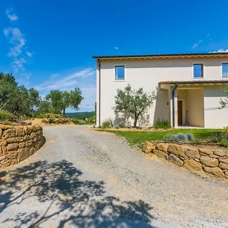 By Interhome Montisi